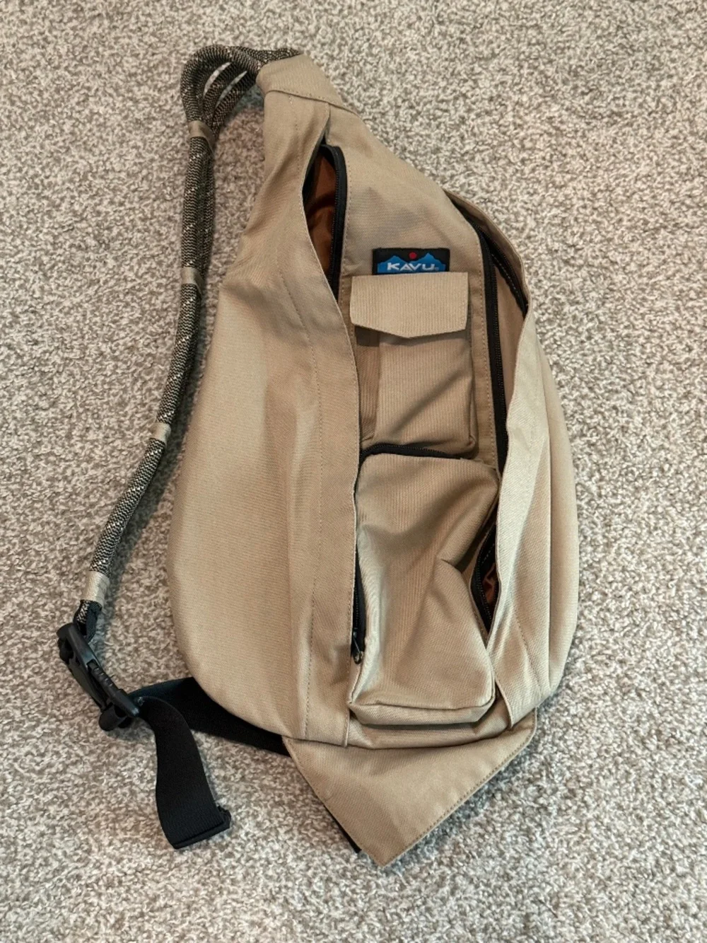 KAVU crossbody bag - Picture 1 of 8